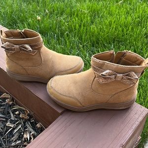 Elaine Stride Rite Girl’s Boot!